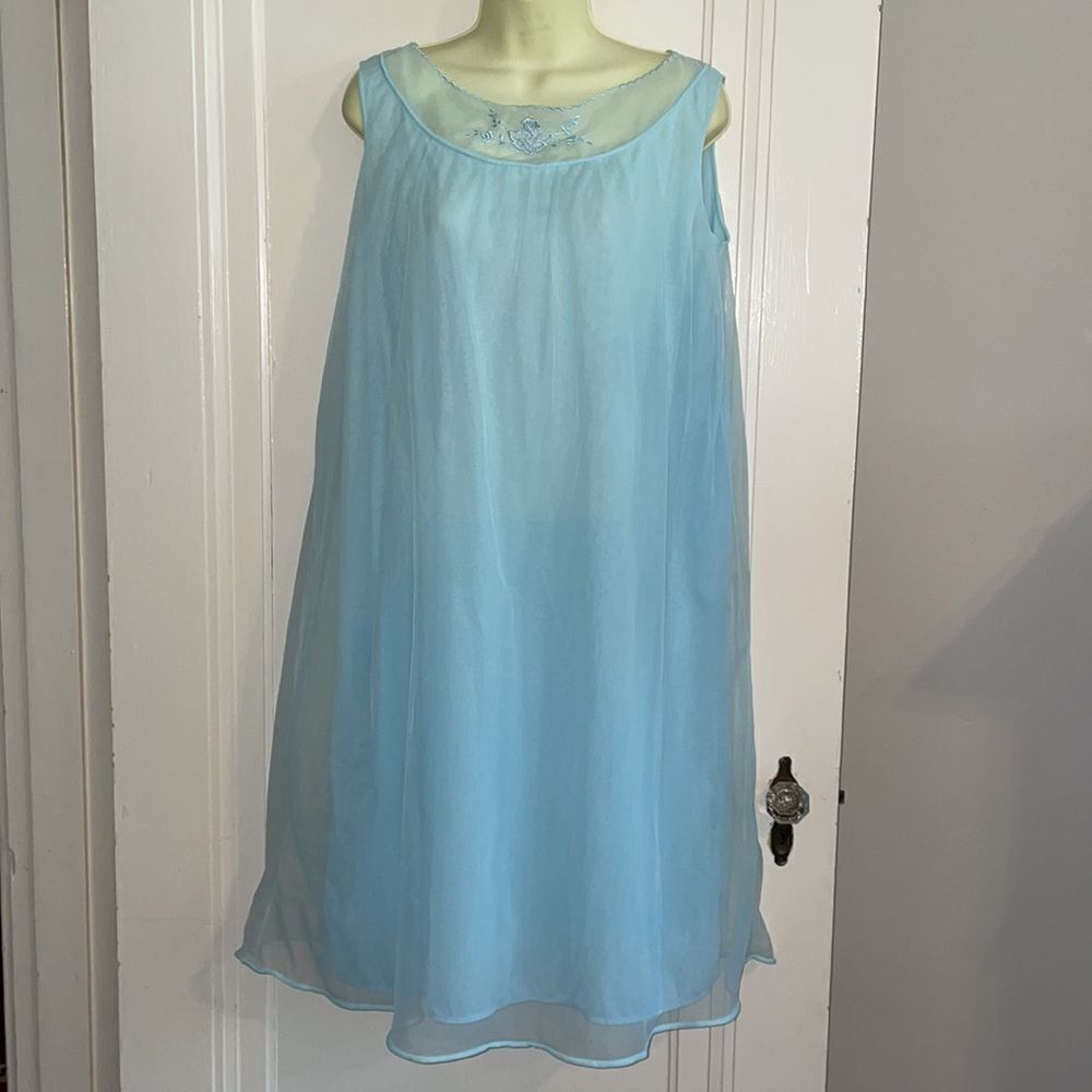 Vtg 60s‎ Helen of Troy light blue robe & nightgown set - Picture 6 of 9
